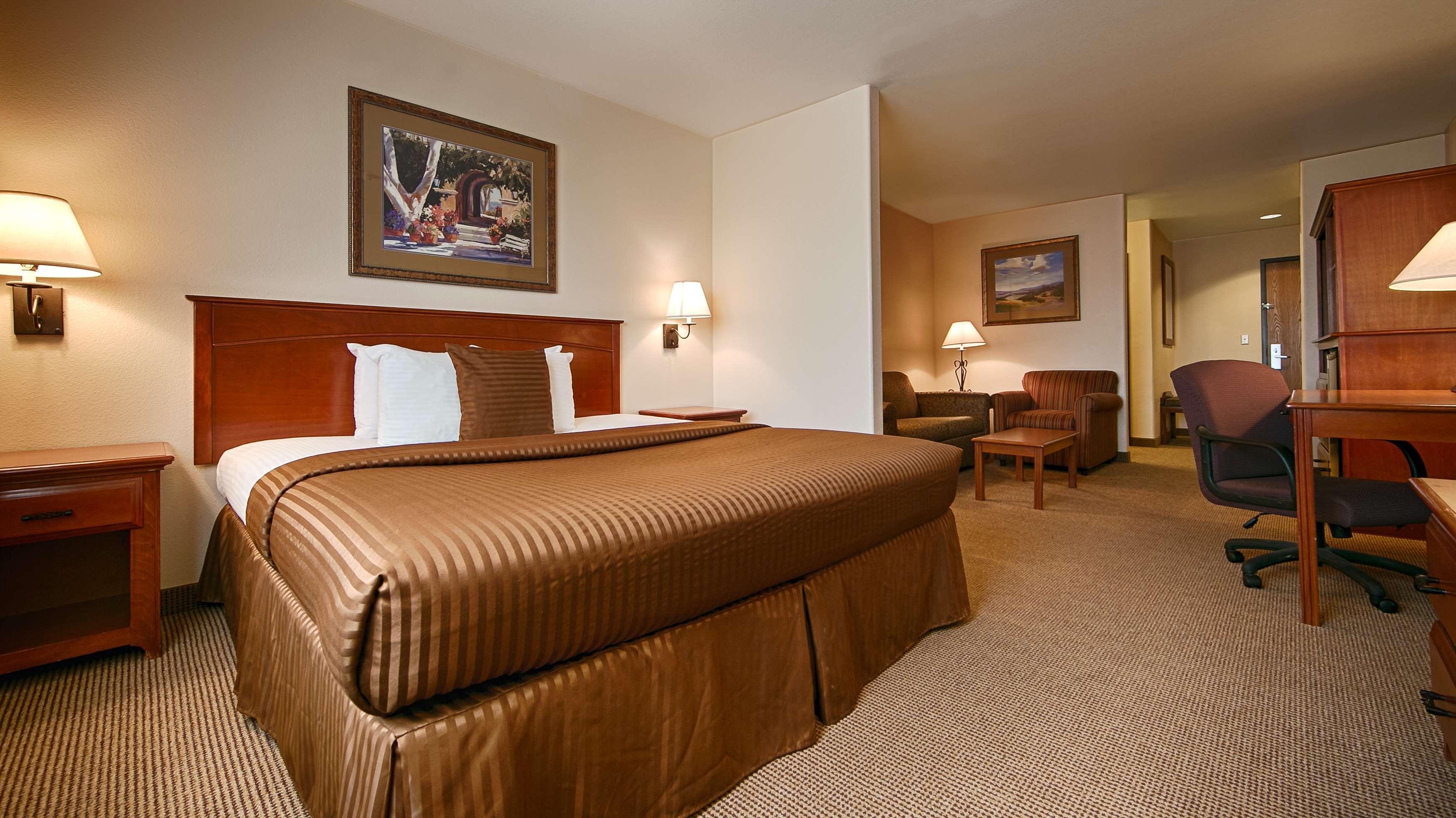 Best Western Territorial Inn And Suites Bloomfield Esterno foto