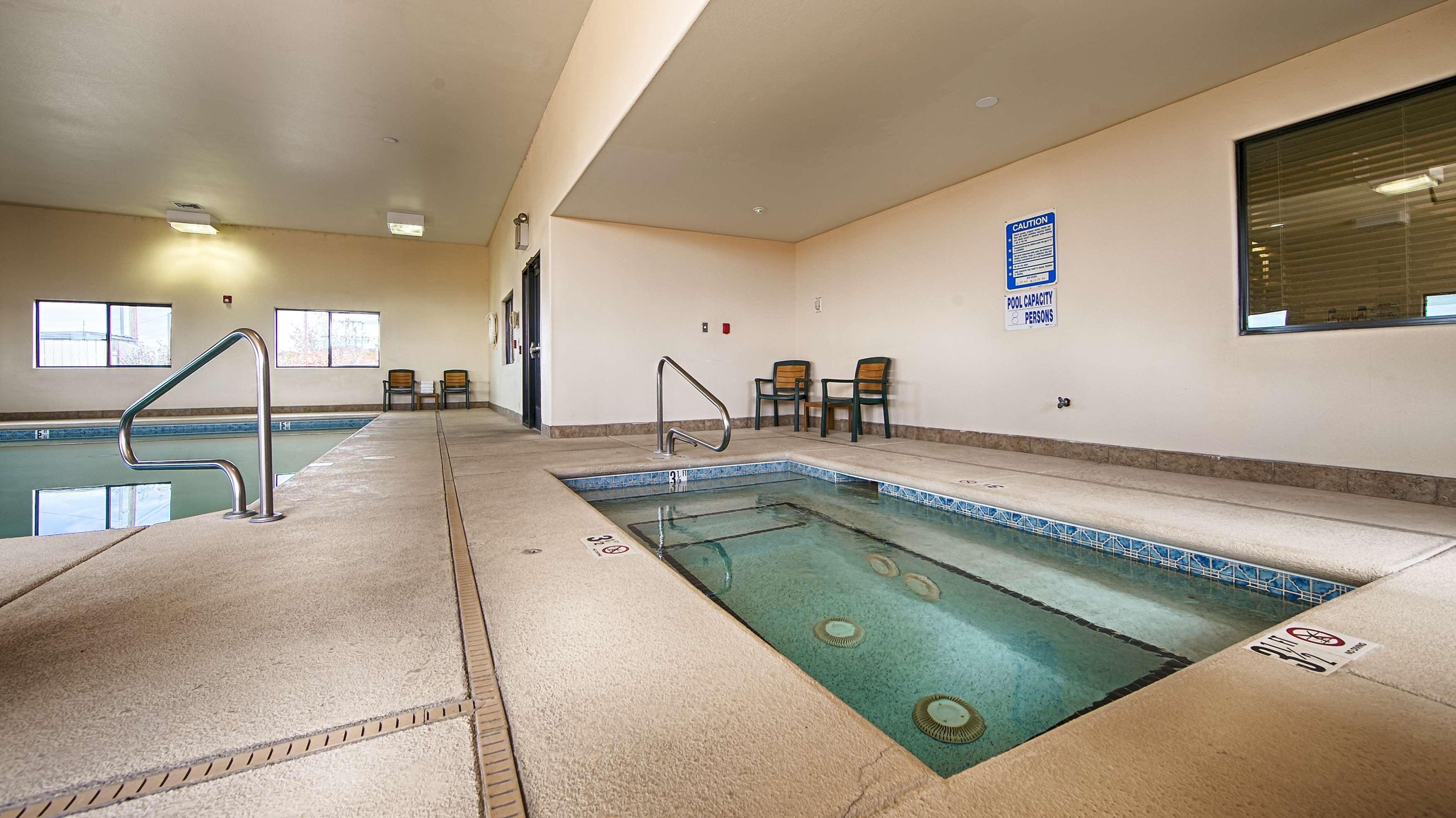 Best Western Territorial Inn And Suites Bloomfield Esterno foto