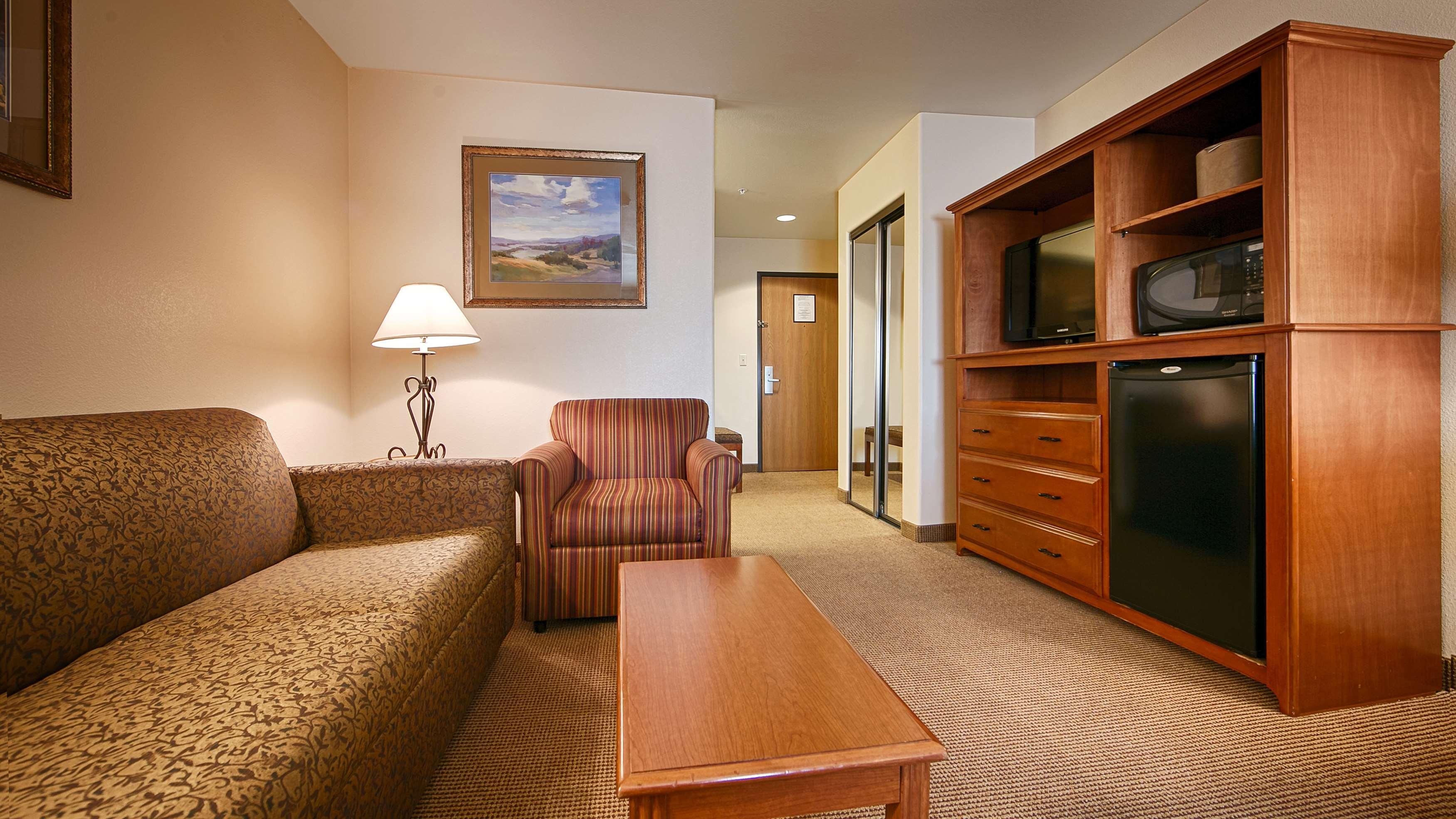 Best Western Territorial Inn And Suites Bloomfield Esterno foto
