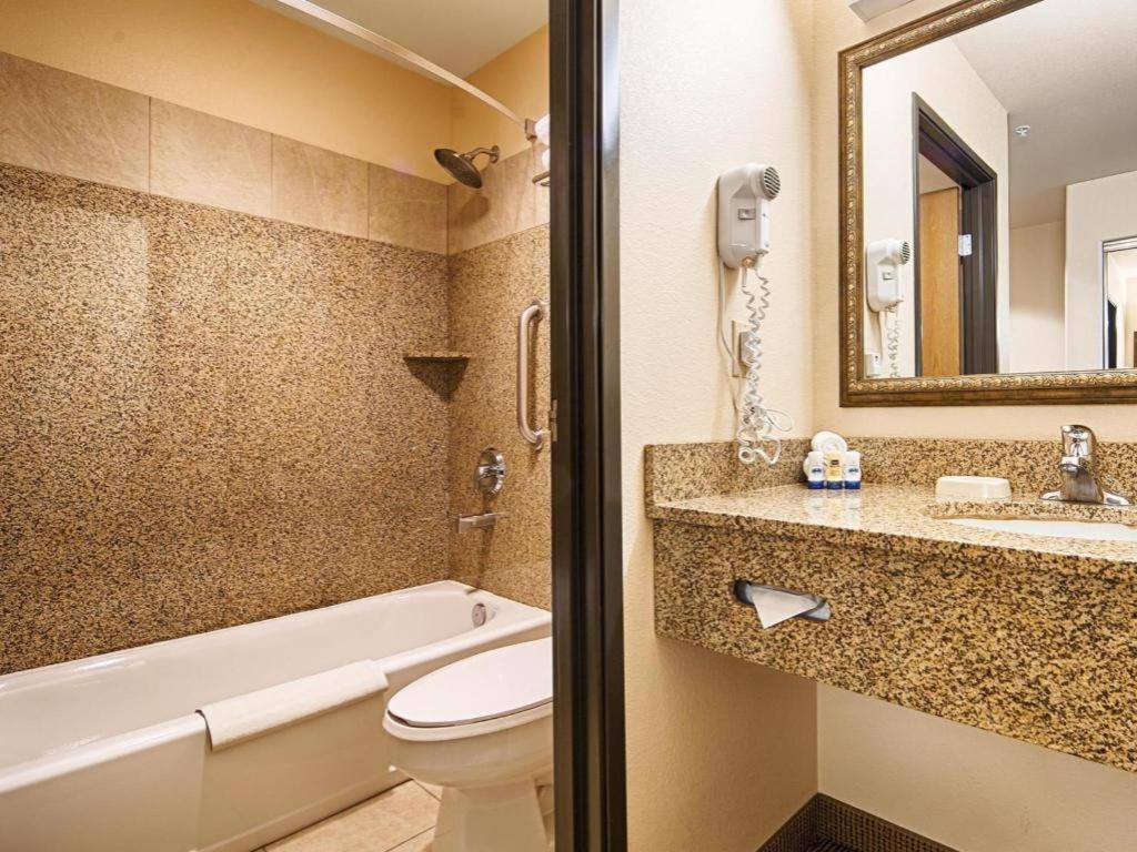 Best Western Territorial Inn And Suites Bloomfield Esterno foto