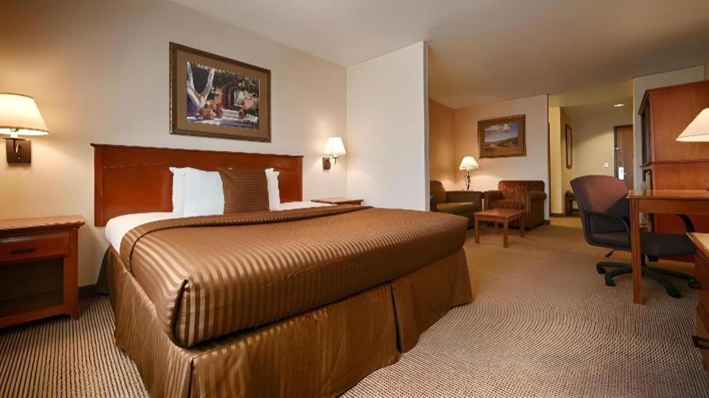 Best Western Territorial Inn And Suites Bloomfield Esterno foto