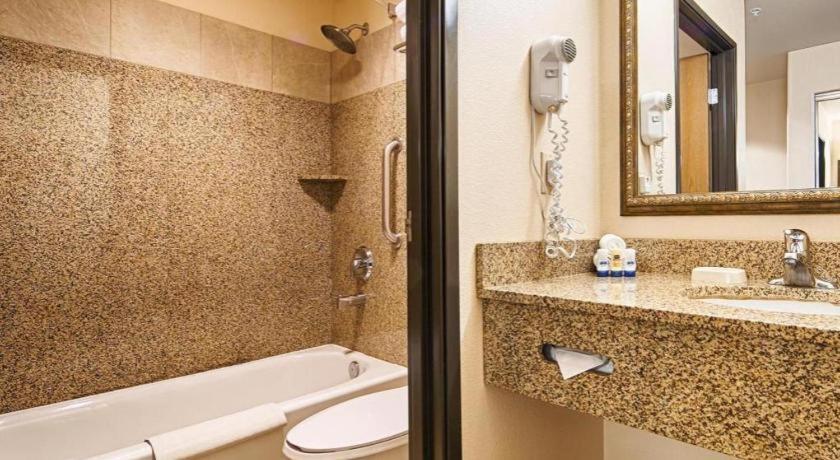 Best Western Territorial Inn And Suites Bloomfield Esterno foto