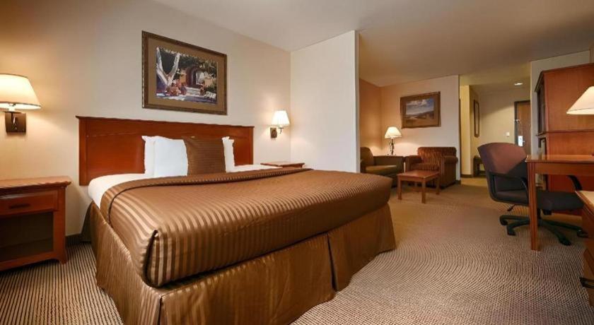 Best Western Territorial Inn And Suites Bloomfield Esterno foto