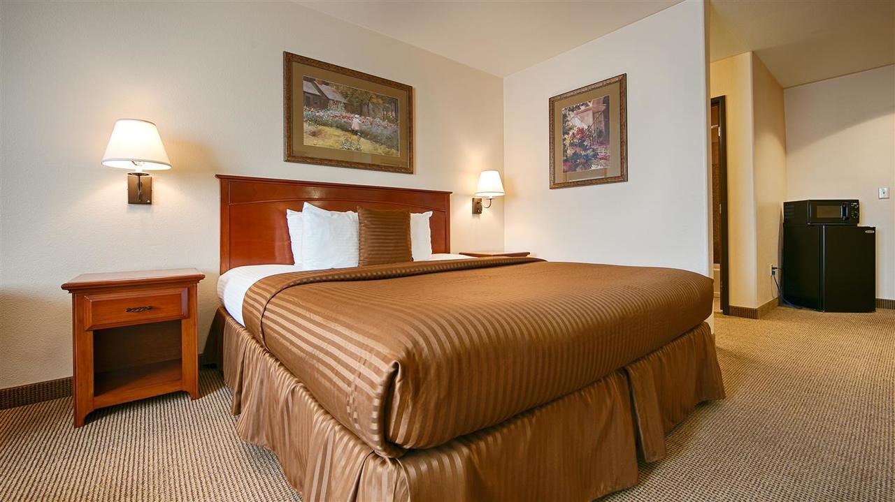 Best Western Territorial Inn And Suites Bloomfield Esterno foto