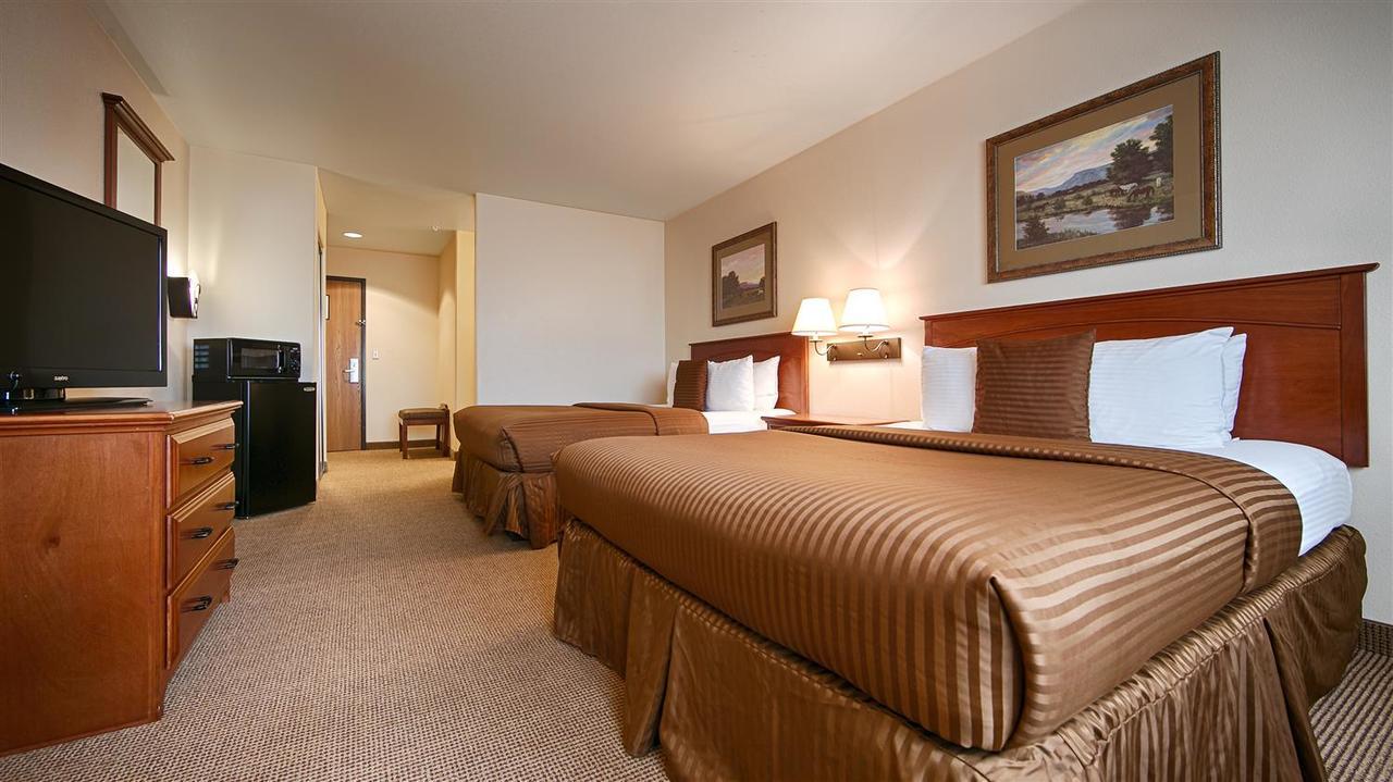 Best Western Territorial Inn And Suites Bloomfield Esterno foto